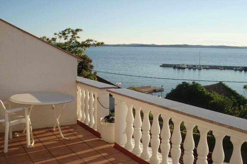 Pansion Marco Polo Otel Petrčane Oda fotoğraf