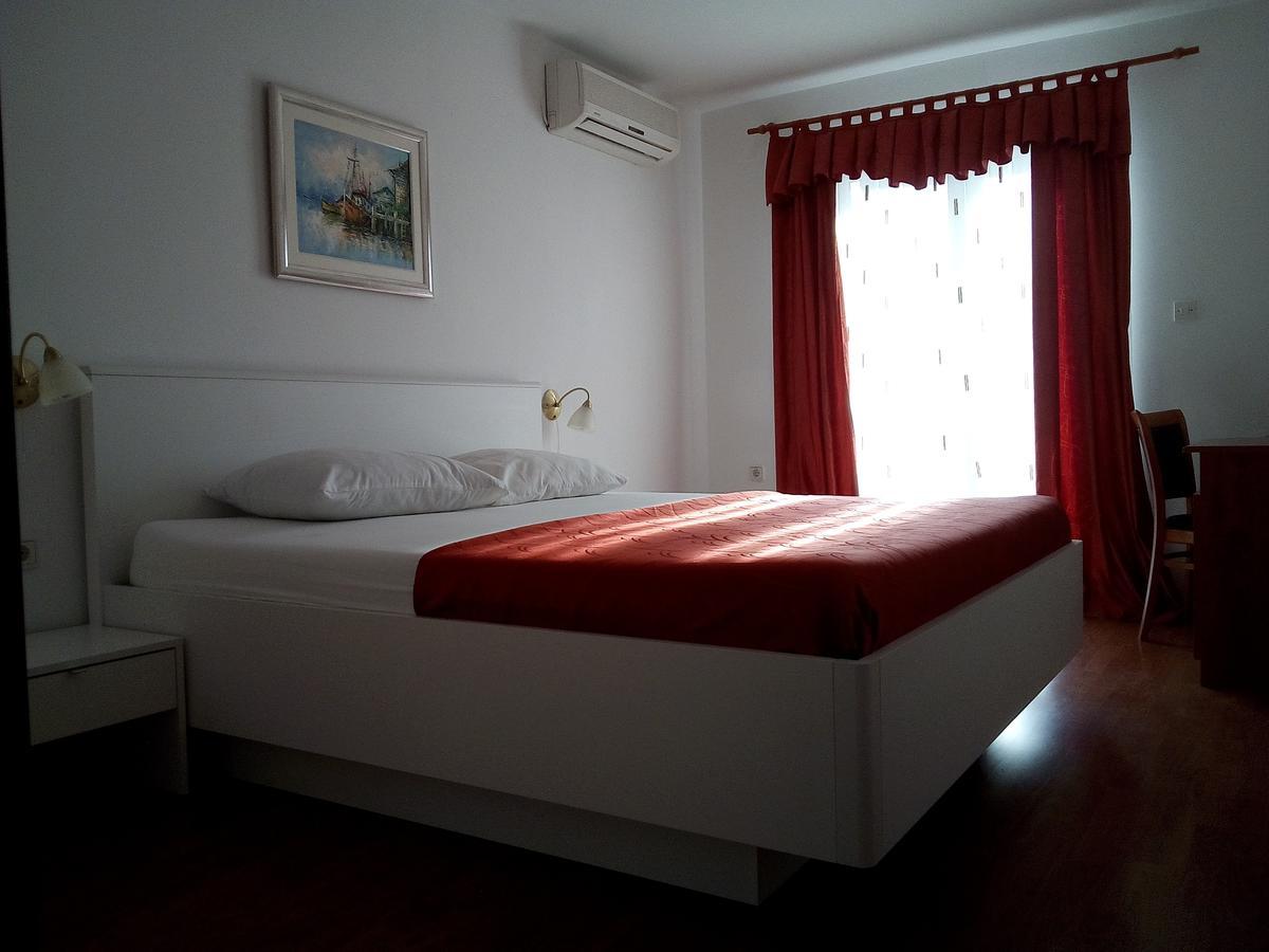 Pansion Marco Polo Otel Petrčane Dış mekan fotoğraf